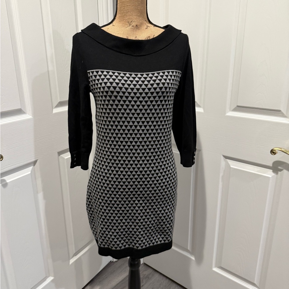 White House Black Market Black and Gray Patterned Sweater Dress. Like New!